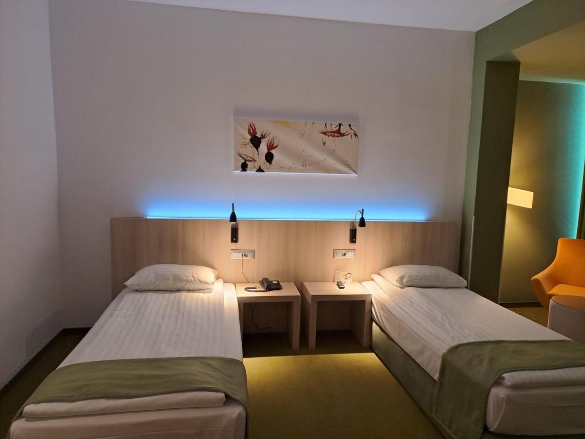 Hotel Armatti Braşov Esterno foto