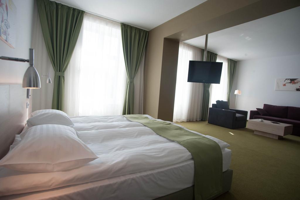 Hotel Armatti Braşov Esterno foto