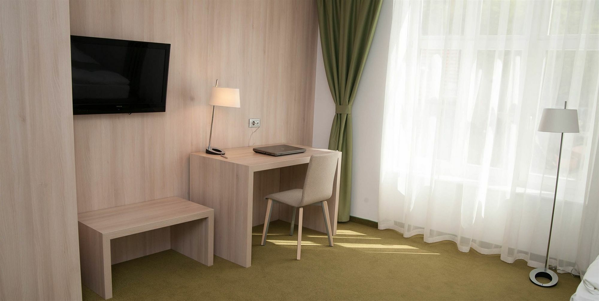 Hotel Armatti Braşov Esterno foto